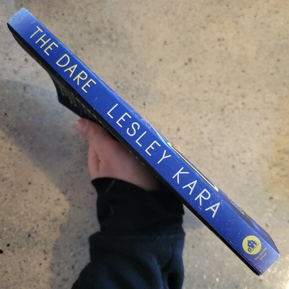 The Dare Paperback Thriller Novel by Lesley Kara - GUC Book - Picture 2 of 4